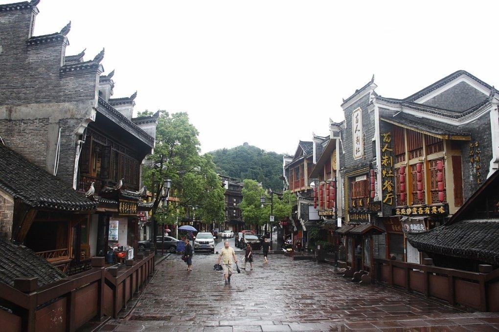 逃离外祖母家